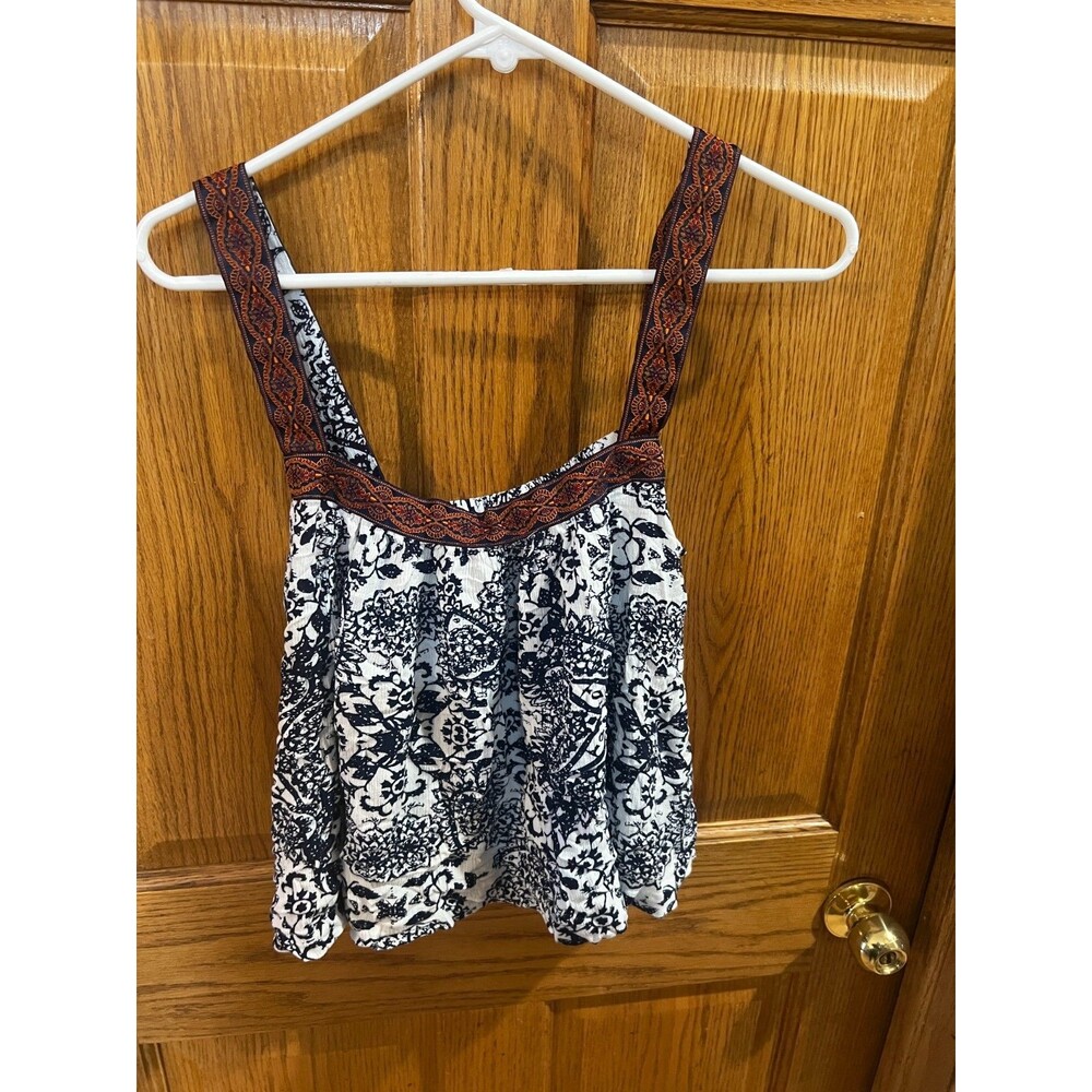 Shyanne Tank Top M Western Floral Embroidered Cowgirl Boho Embellished Crop